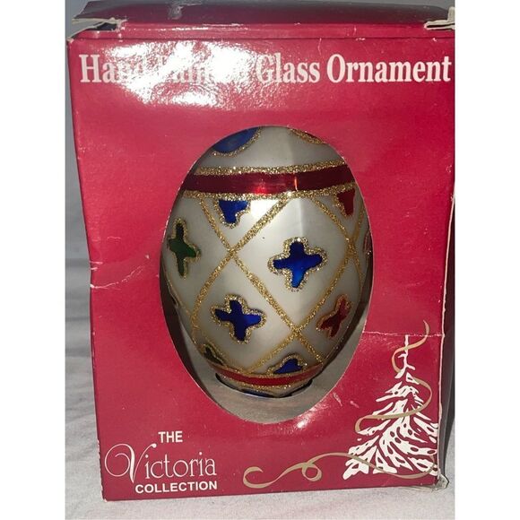 Hand painted glass ornament - Picture 4 of 8